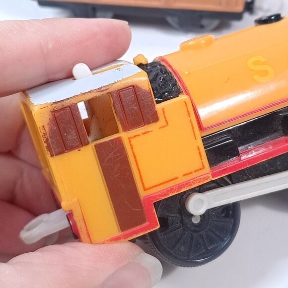 Thomas & Friends Trackmaster Motorized Train BILL 2009 with cargo tender Mattel - Picture 5 of 16